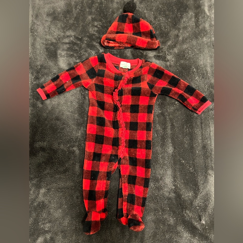 baby outfit with hat